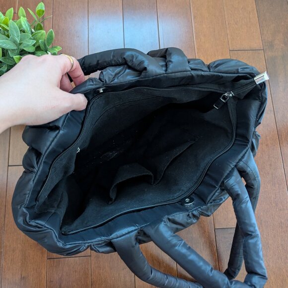 BLACK Y2K STYLE PUFFER TOTE BAG - Picture 3 of 3